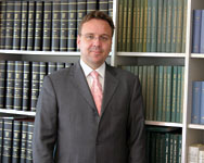 Dr. Michael Kleuser